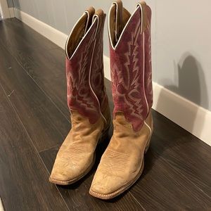 Justin’s cowgirl boots